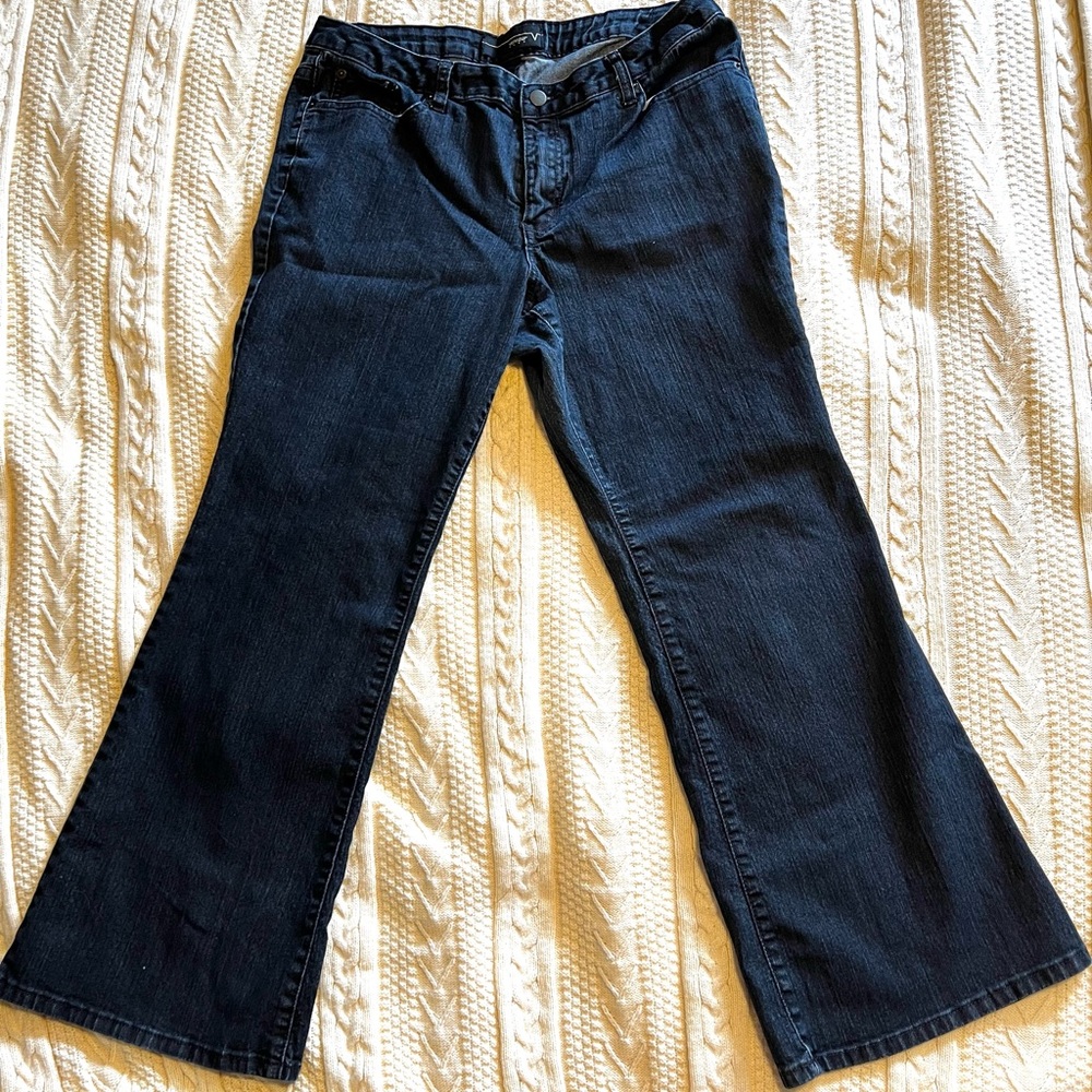 Venezia Women’s dark wash flat front bootcut jeans Size 14 Average